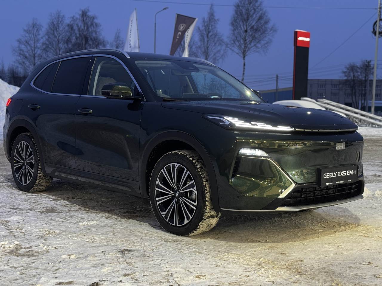 Geely EX5 EM-i Макс/Max 1.5 гибрид. передний привод