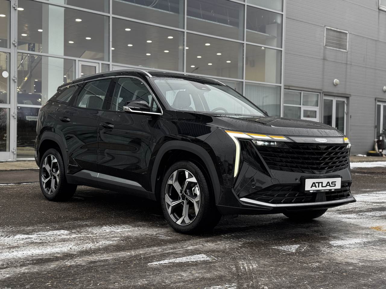Geely Atlas II Люкс/Luxury 1.5T 7АКП передний привод (147 л.с.)