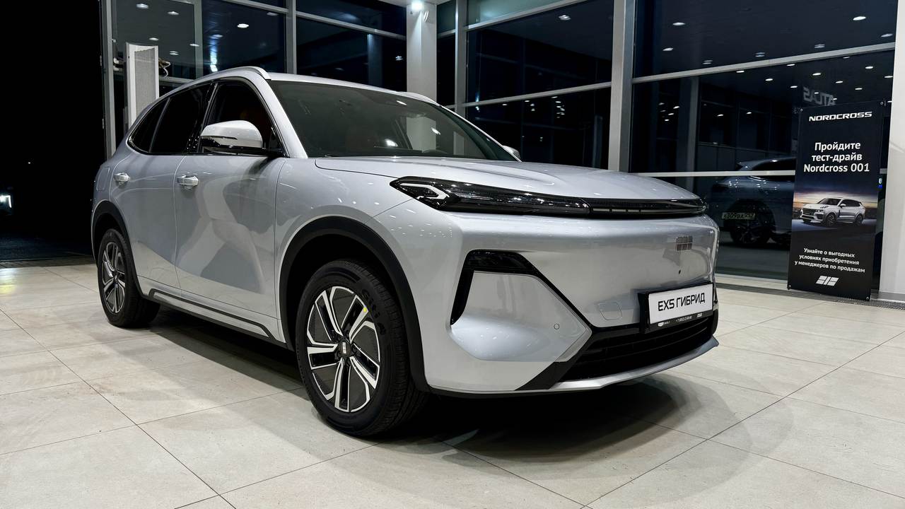 Geely EX5 EM-R Макс/Max 1.5 гибрид. передний привод