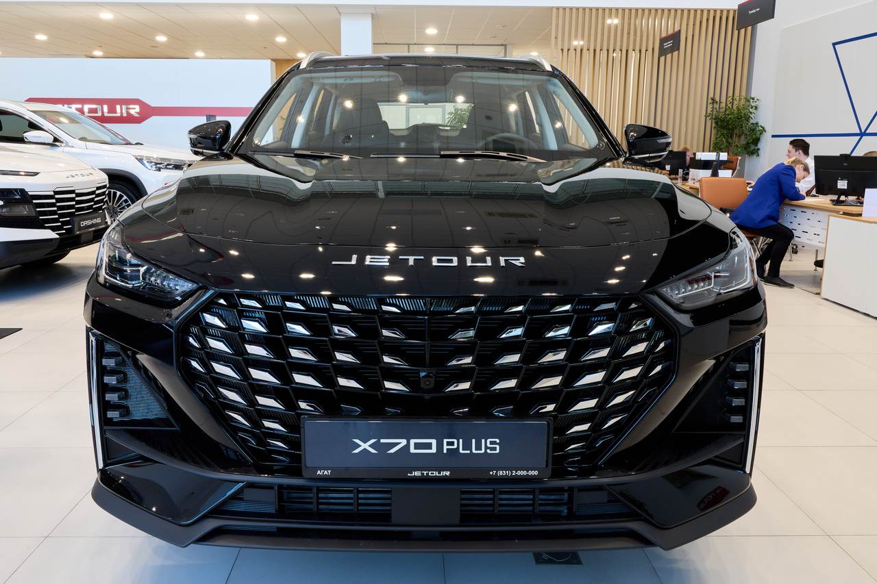 Jetour X70 Plus Комфорт 1.6T 7 РКП 26 г.в.