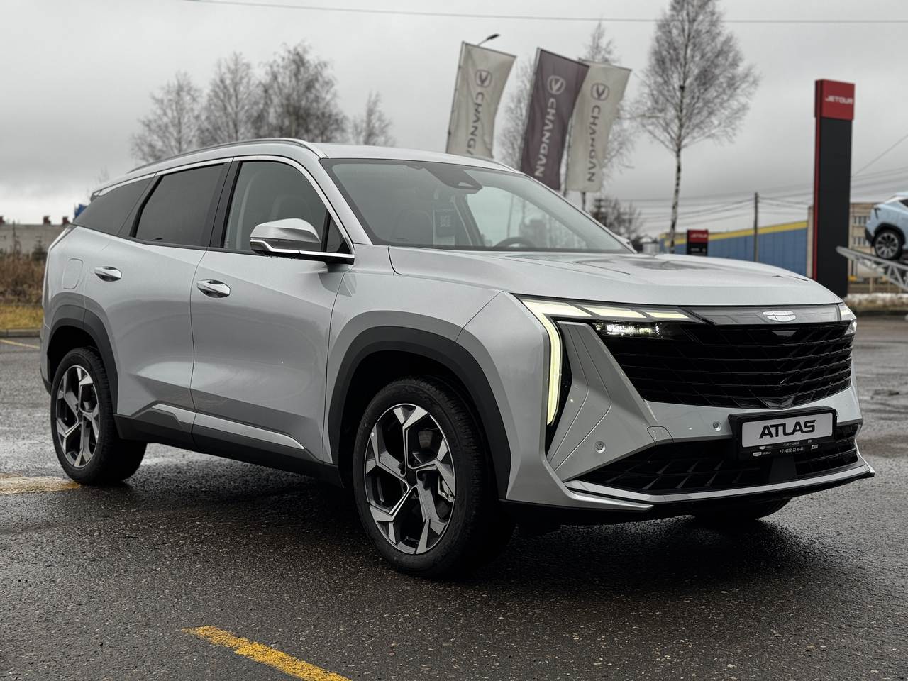 Geely Atlas II Люкс/Luxury 1.5T 7АКП передний привод (147 л.с.)