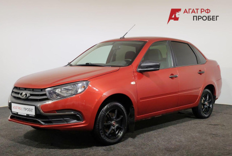 LADA Granta седан 2019 года с пробегом 106 303 км