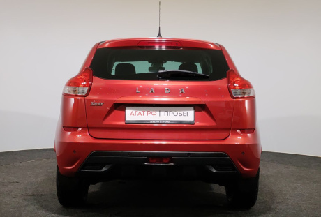 LADA XRAY 2016 года с пробегом 95 391 км, фото 6