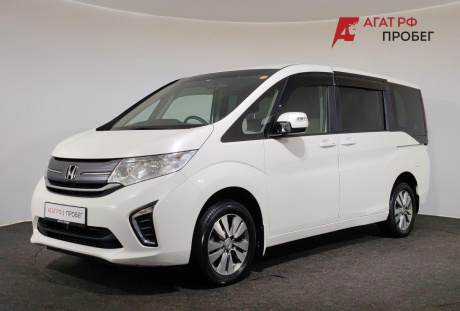 Honda Stepwgn 2016 года с пробегом 155 200 км