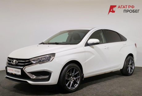 LADA Vesta 2023 года с пробегом 53 000 км