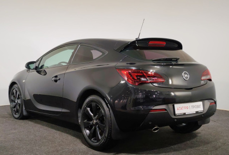 Opel Astra GTC 2012 года с пробегом 163 596 км, фото 7
