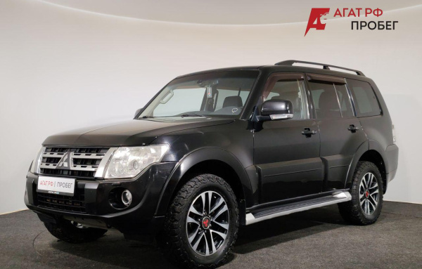 Mitsubishi Pajero 2012 года с пробегом 295 126 км, фото 1