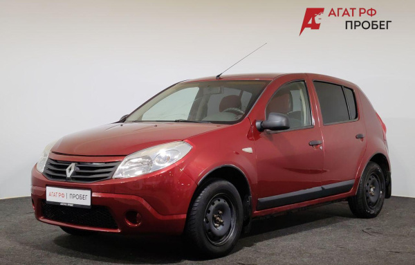 Renault Sandero 2010 года с пробегом 171 698 км, фото 1