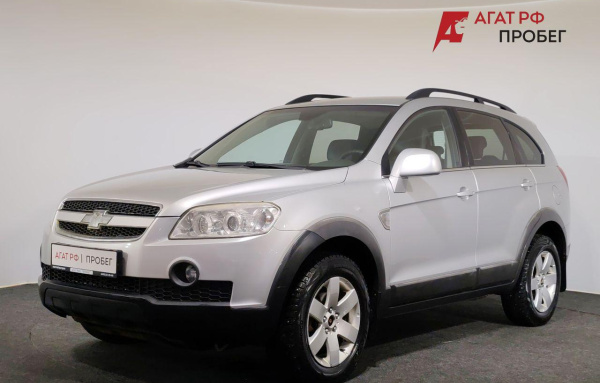 Chevrolet Captiva 2011 года с пробегом 198 758 км, фото 1