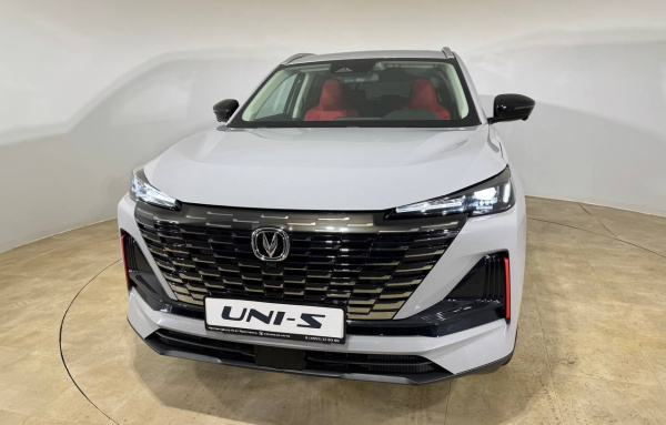 Changan UNI-S 1.5T робот. Техно+ 25 г.в