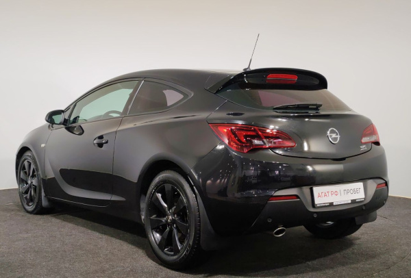 Opel Astra GTC 2012 года с пробегом 163 596 км, фото 7