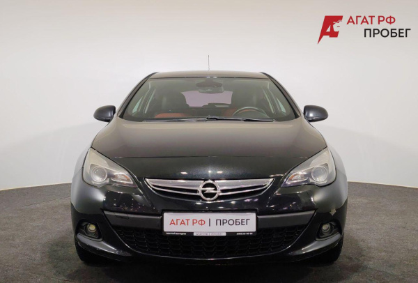 Opel Astra GTC 2012 года с пробегом 163 596 км, фото 2
